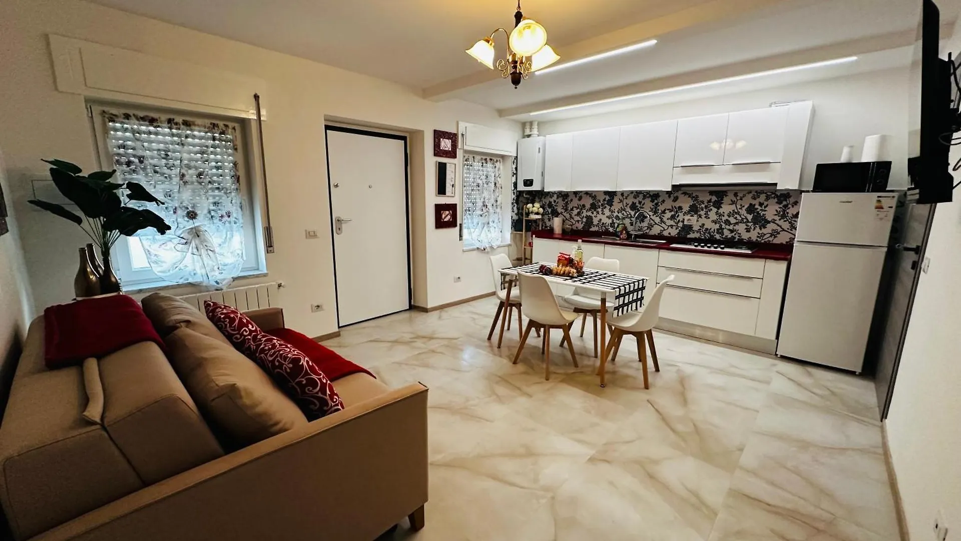 La Casa Rossa Villa Verona 0*,
