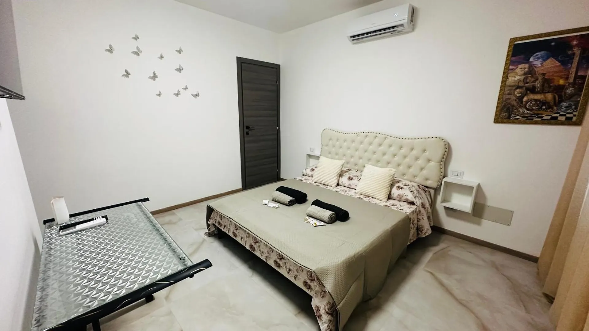 维罗纳La Casa Rossa别墅 0*, 维罗纳