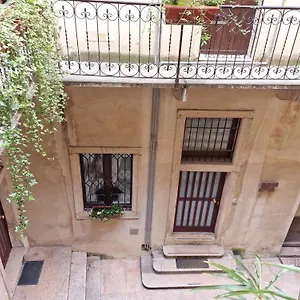 Via Duomo Verona